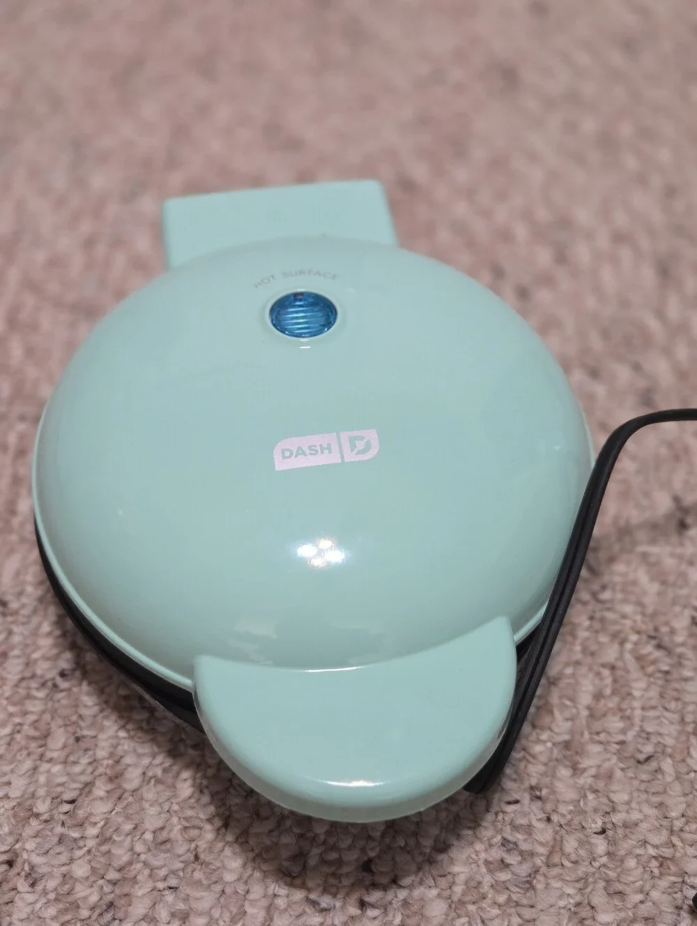 Dash Mini Donut Maker in Mint